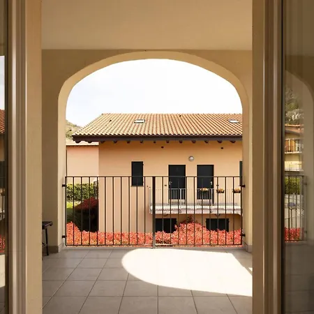 Serenity View With Pool Lenno